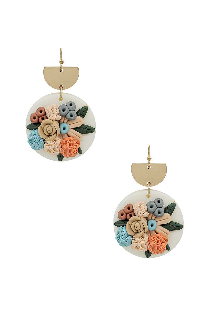 Boucle d'oreille pendante en métal avec fleur d'argile ronde