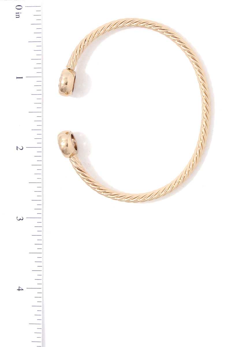 Bracelet manchette en métal