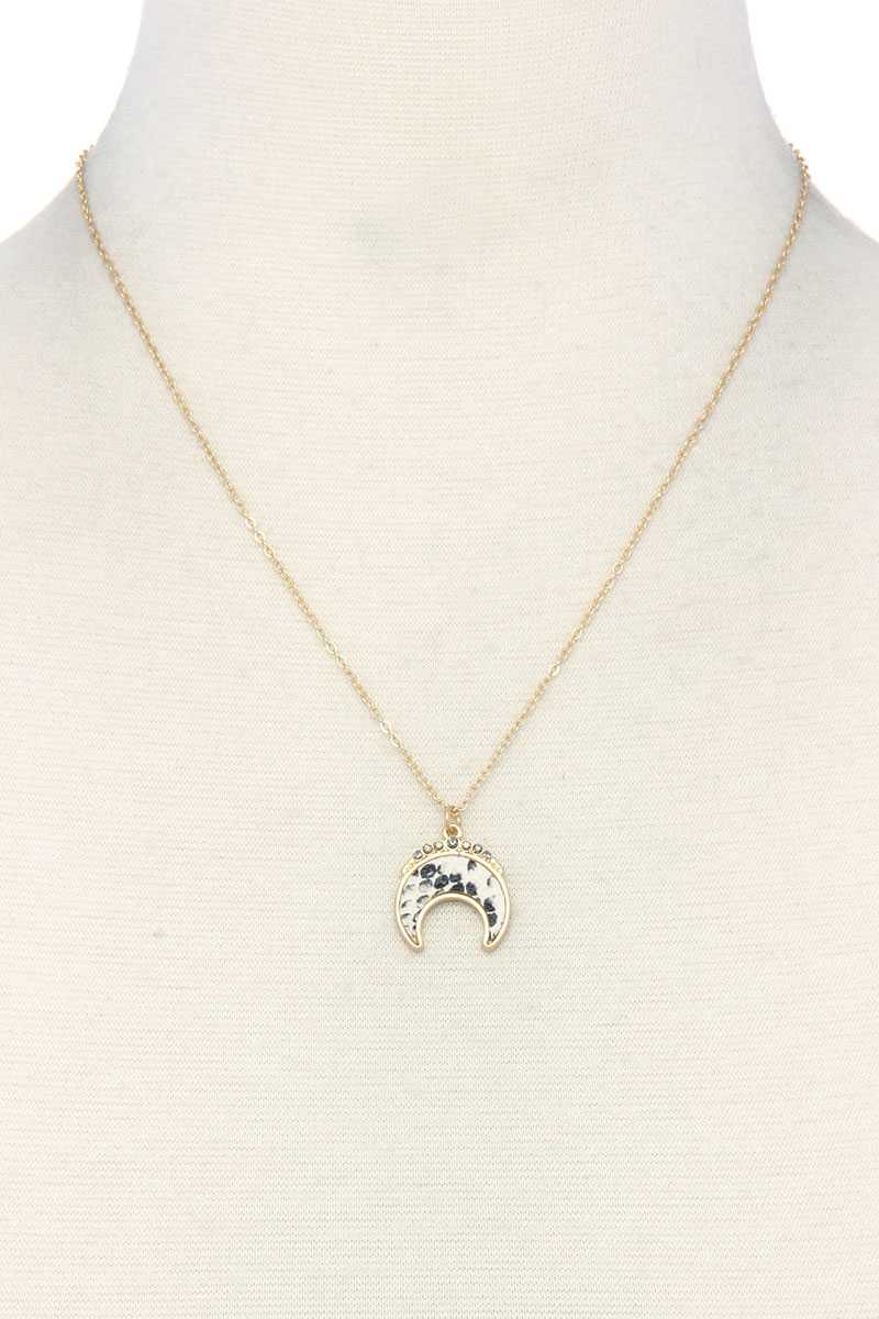 Collier à breloques croissant de lune