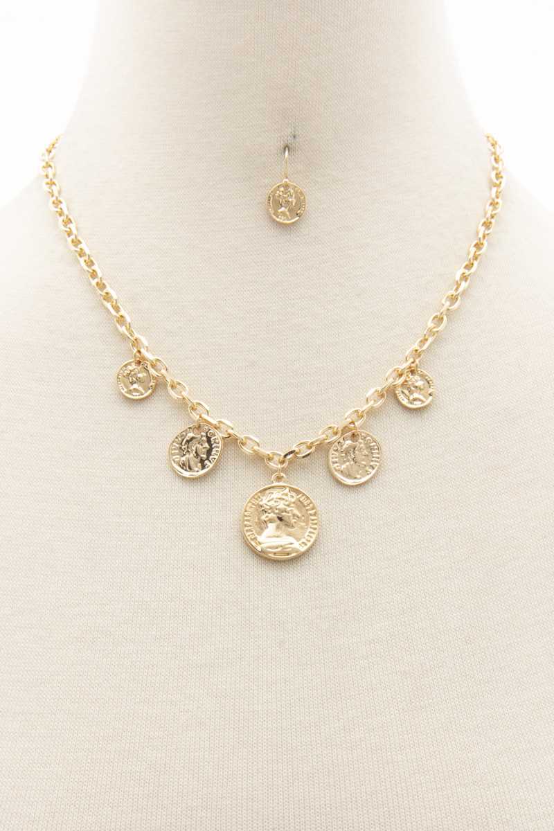 Collier à maillons ovales avec breloque pièce de monnaie