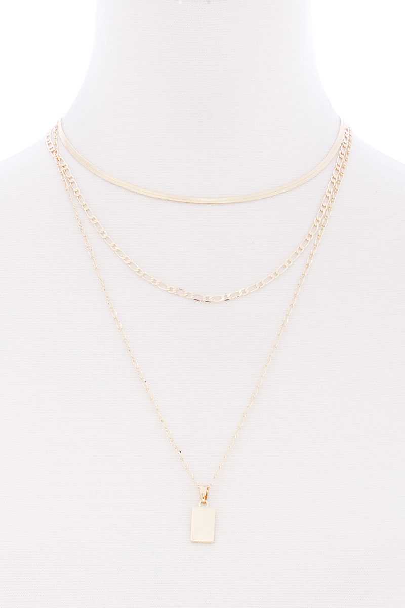 Collier à pendentif carré avec chaîne en métal à 3 couches
