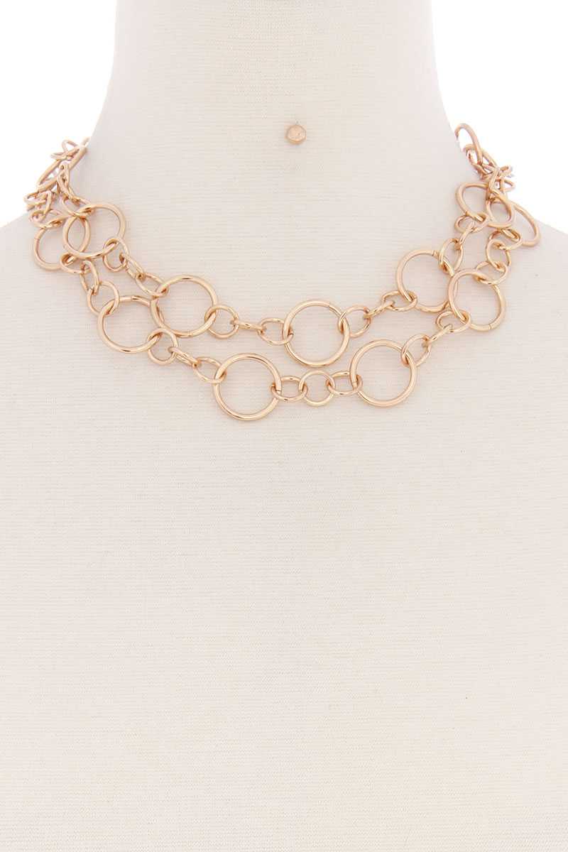 Collier chaîne à anneaux multiples en métal