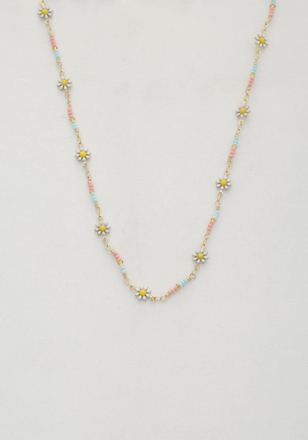 Collier de perles de fleurs