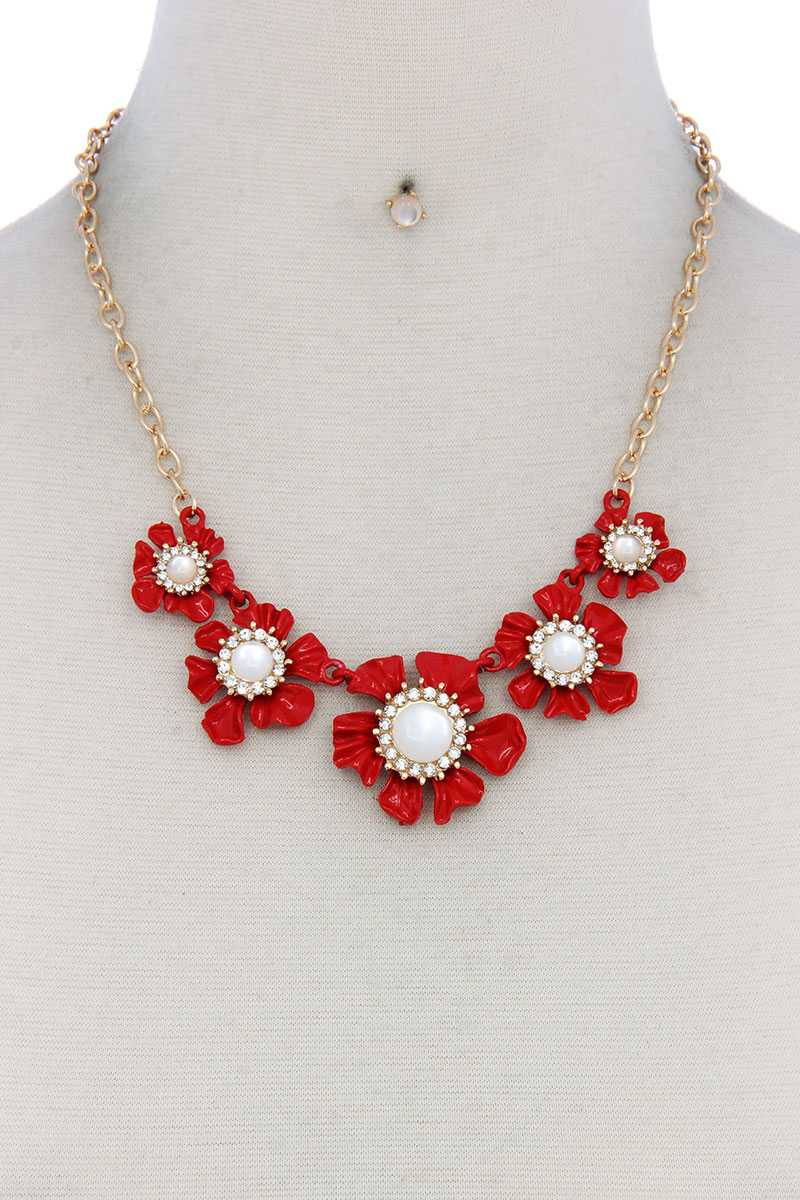 Collier de perles florales