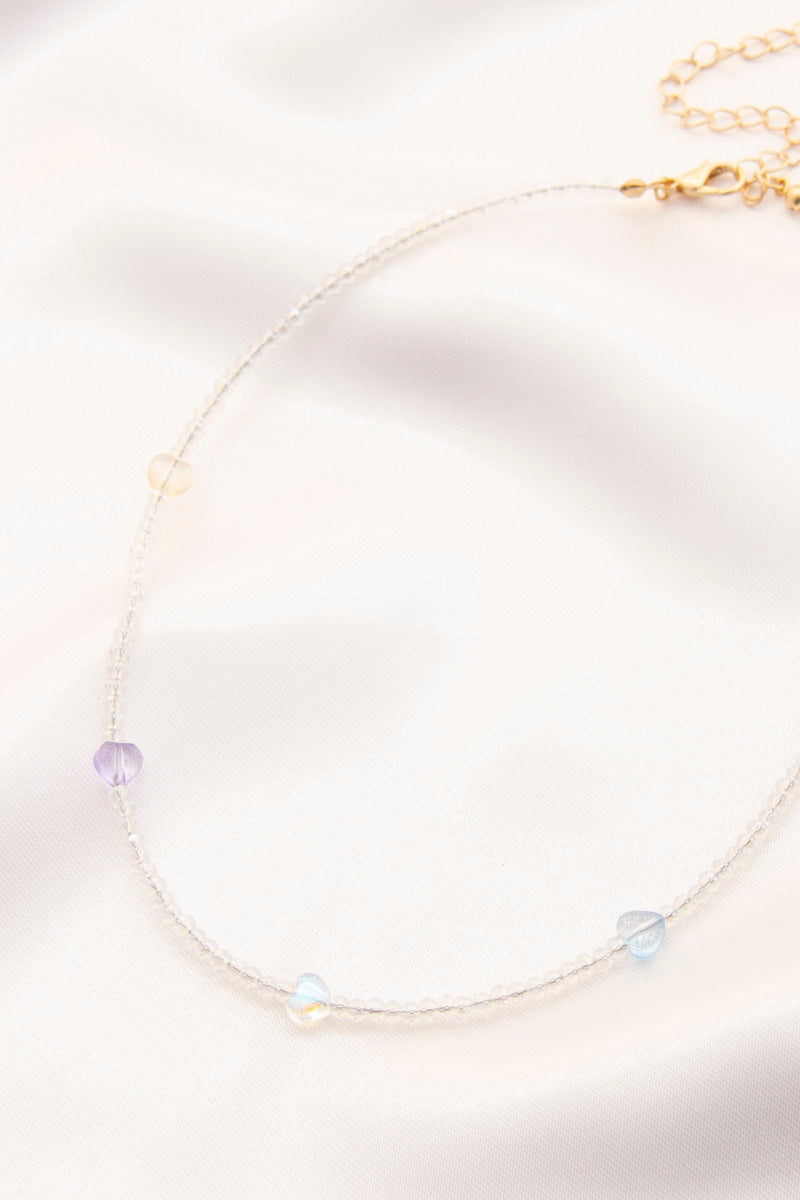 Collier de perles transparent