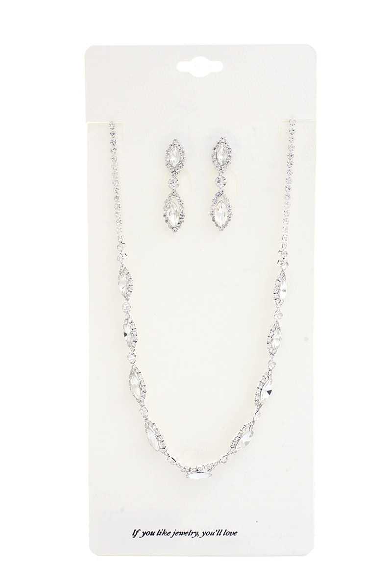 Collier élégant à boucle en strass marquise