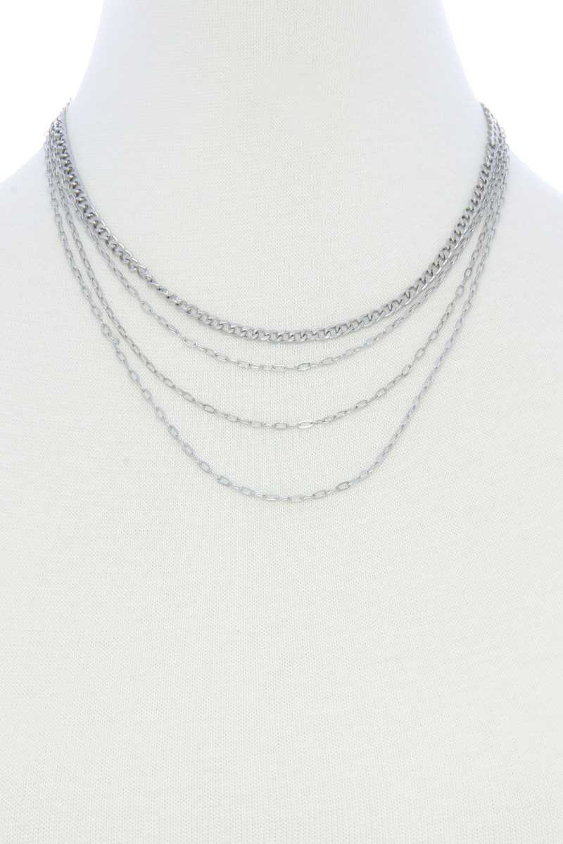 Collier en métal à 4 couches