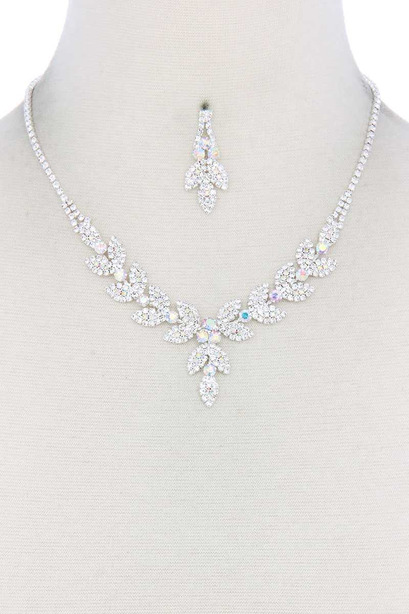 Collier en strass en forme de feuille