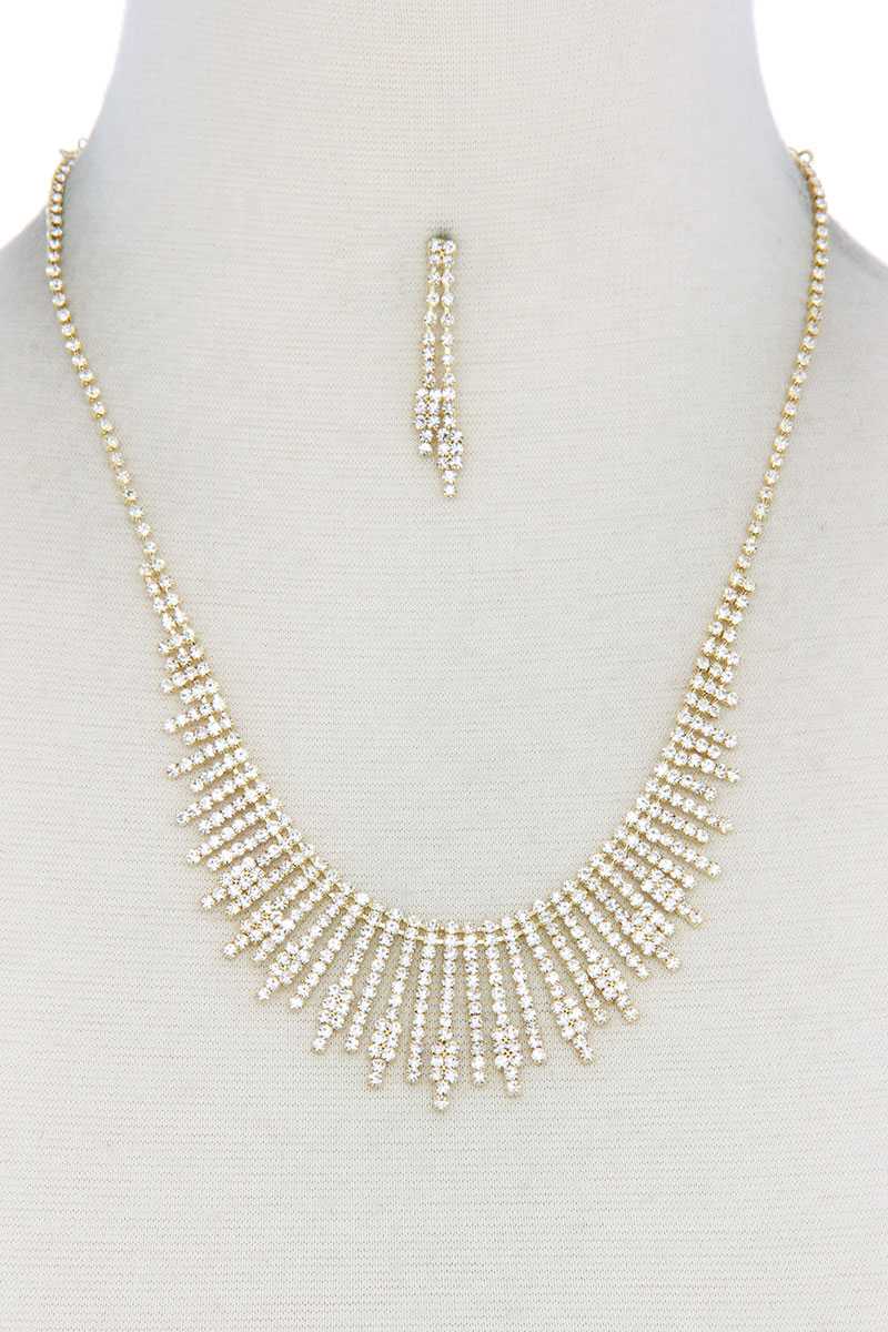 Collier en strass pendants