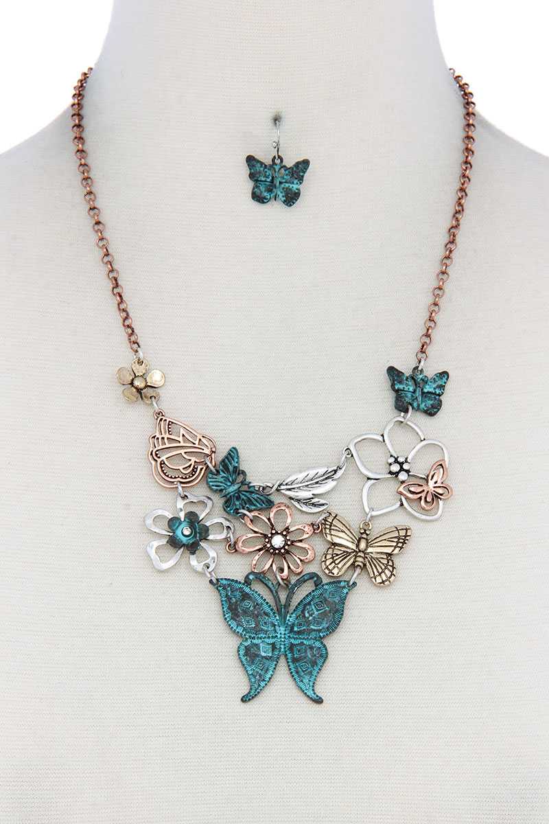 Collier papillon en métal