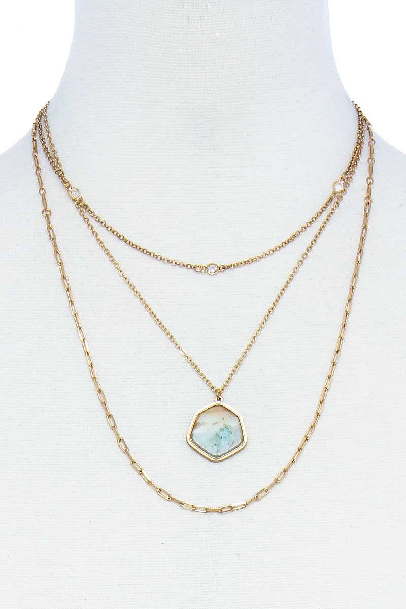 Collier pendentif élégant triple couche
