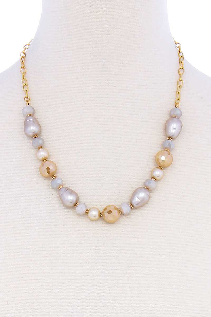 Collier tendance en perles modernes