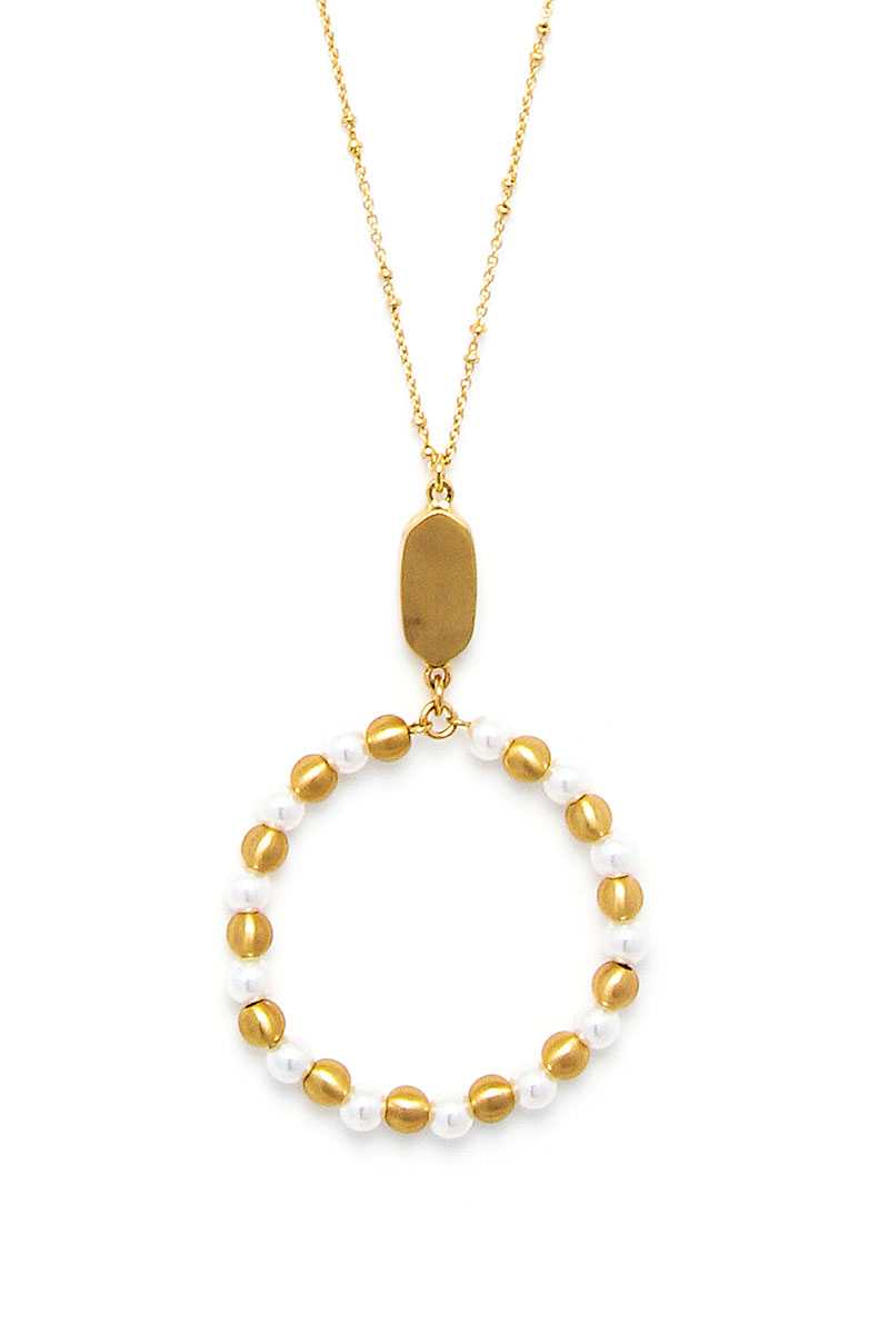 Ensemble collier et boucles d'oreilles avec pendentif cerceau chic et élégant