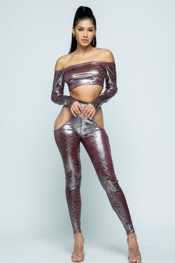 Haut à manches longues à épaules dénudées et imprimé feuille de serpent avec ceinture sous le côté, ensemble pantalon ouvert