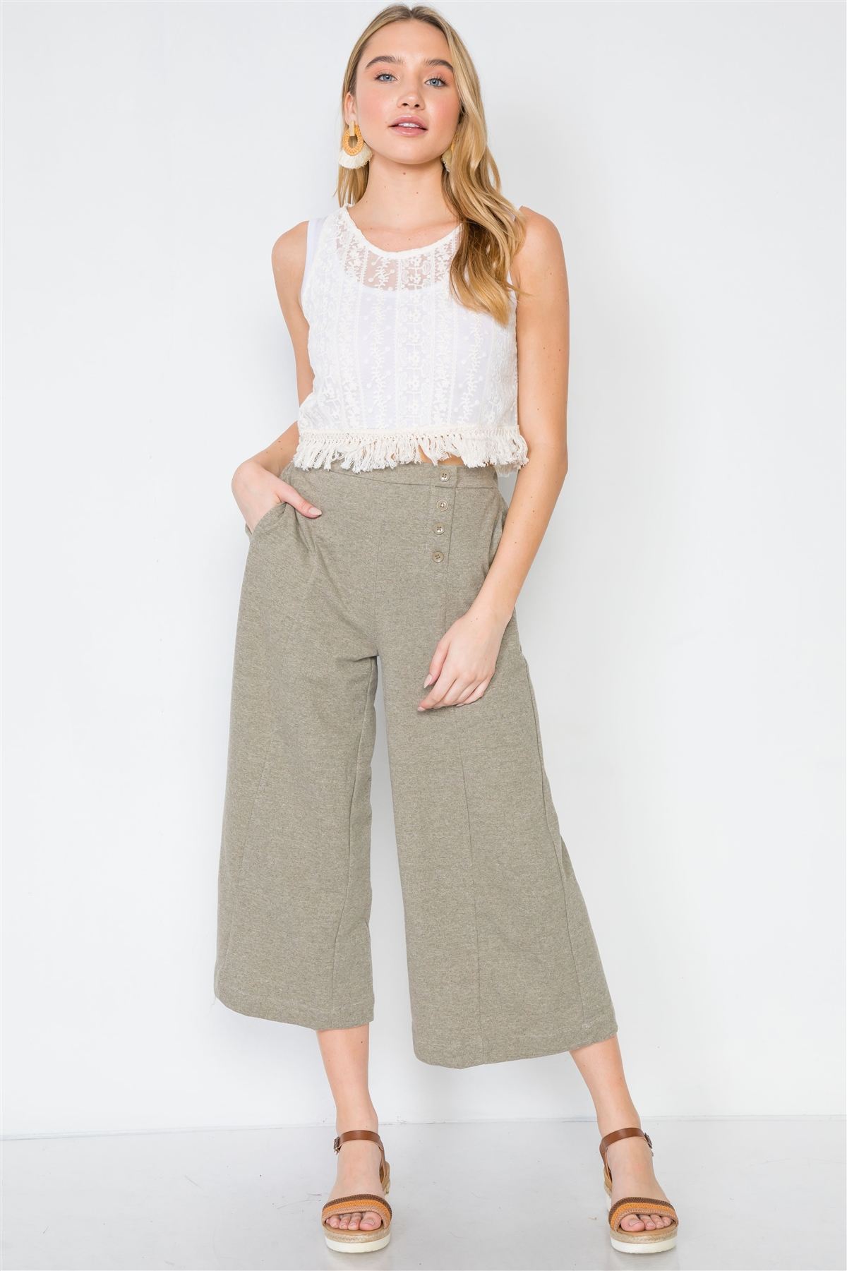 Haut court à franges transparentes en dentelle bohème ivoire au crochet – Image 2