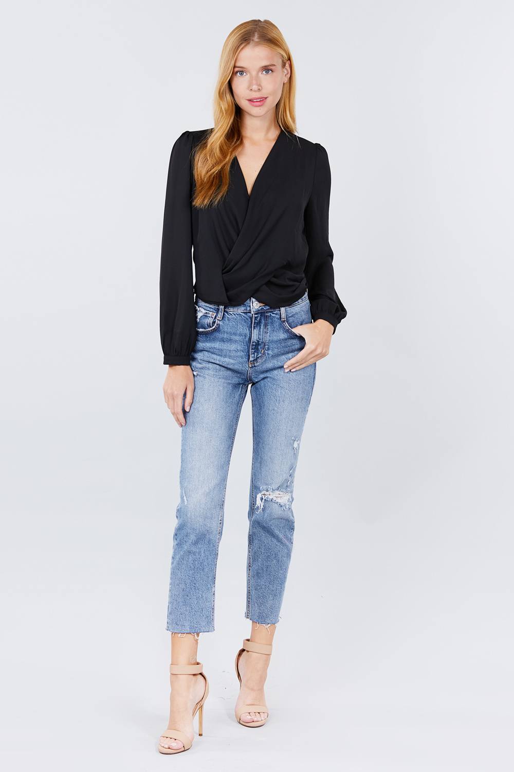 Haut tissé avec surplis à col en V