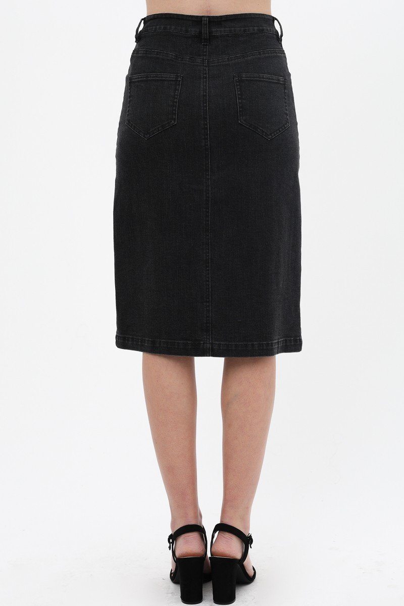 Jupe en jean mi-cuisse avec détail boutonné sur le devant