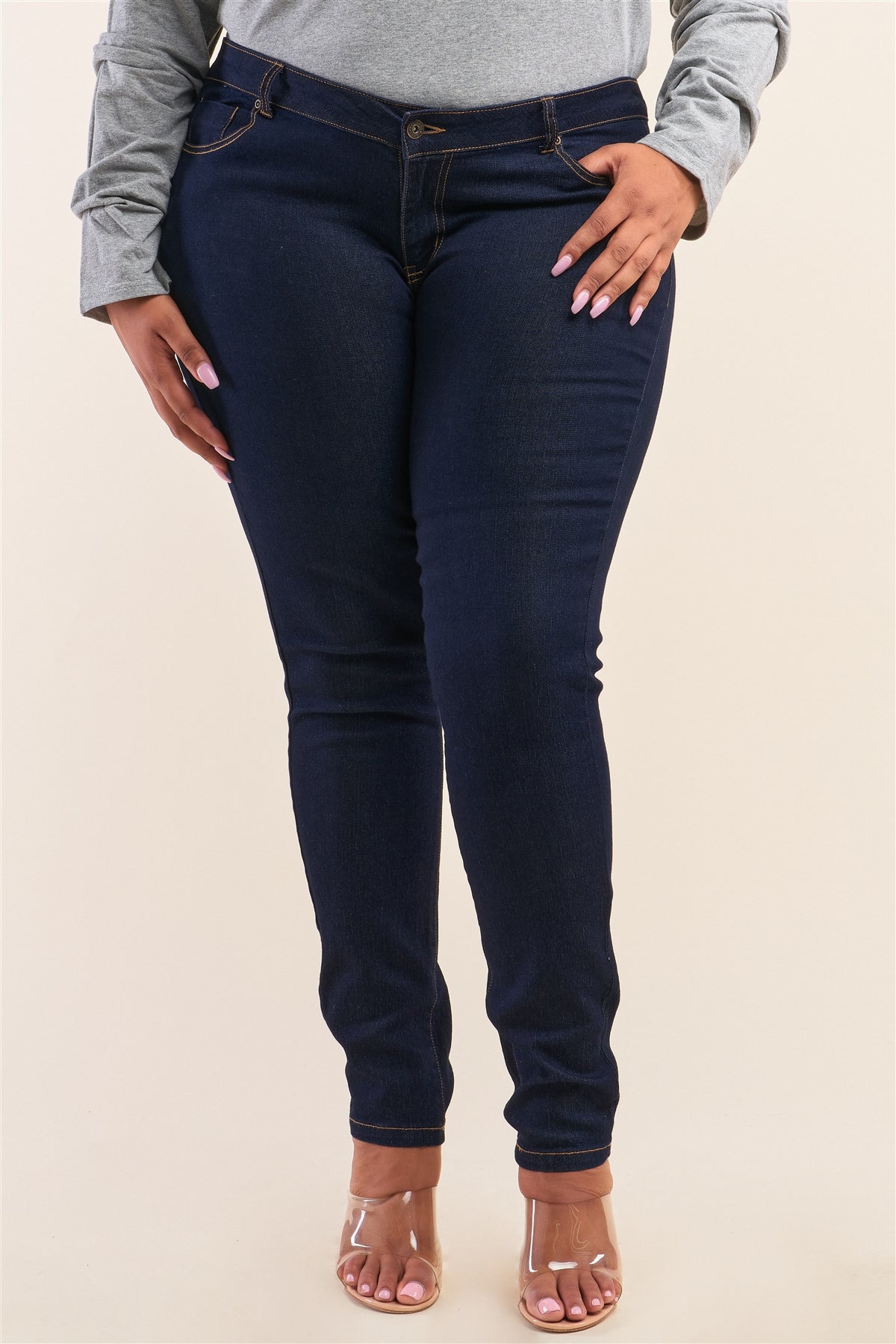 Pantalon en denim coupe droite taille basse-moyenne grande taille