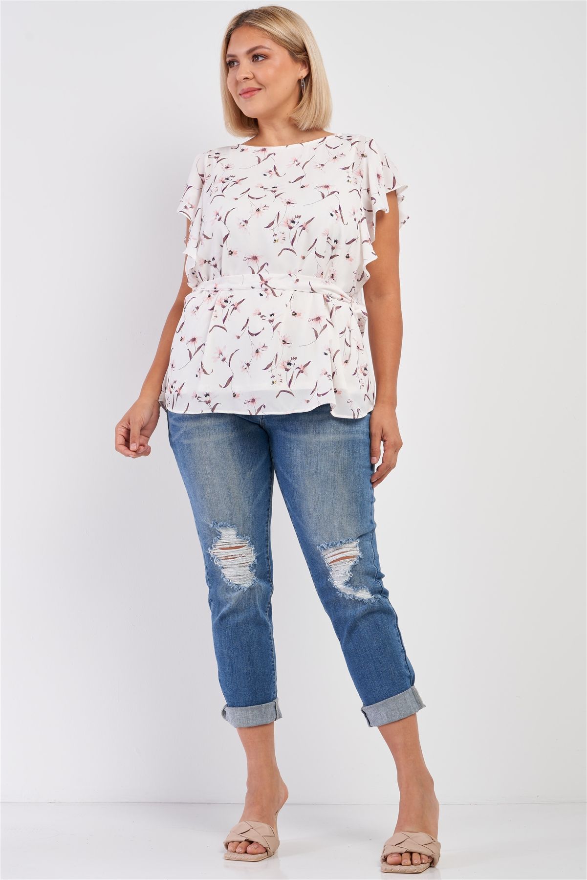 Plus - Haut blanc coupe classique à manches courtes et col ras du cou avec imprimé floral et ceinture à nouer
