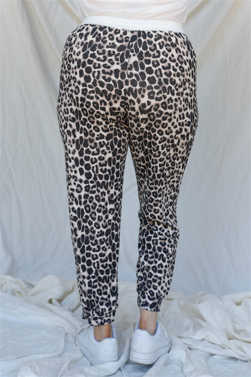 Plus Pantalon de jogging marron à deux poches à imprimé léopard