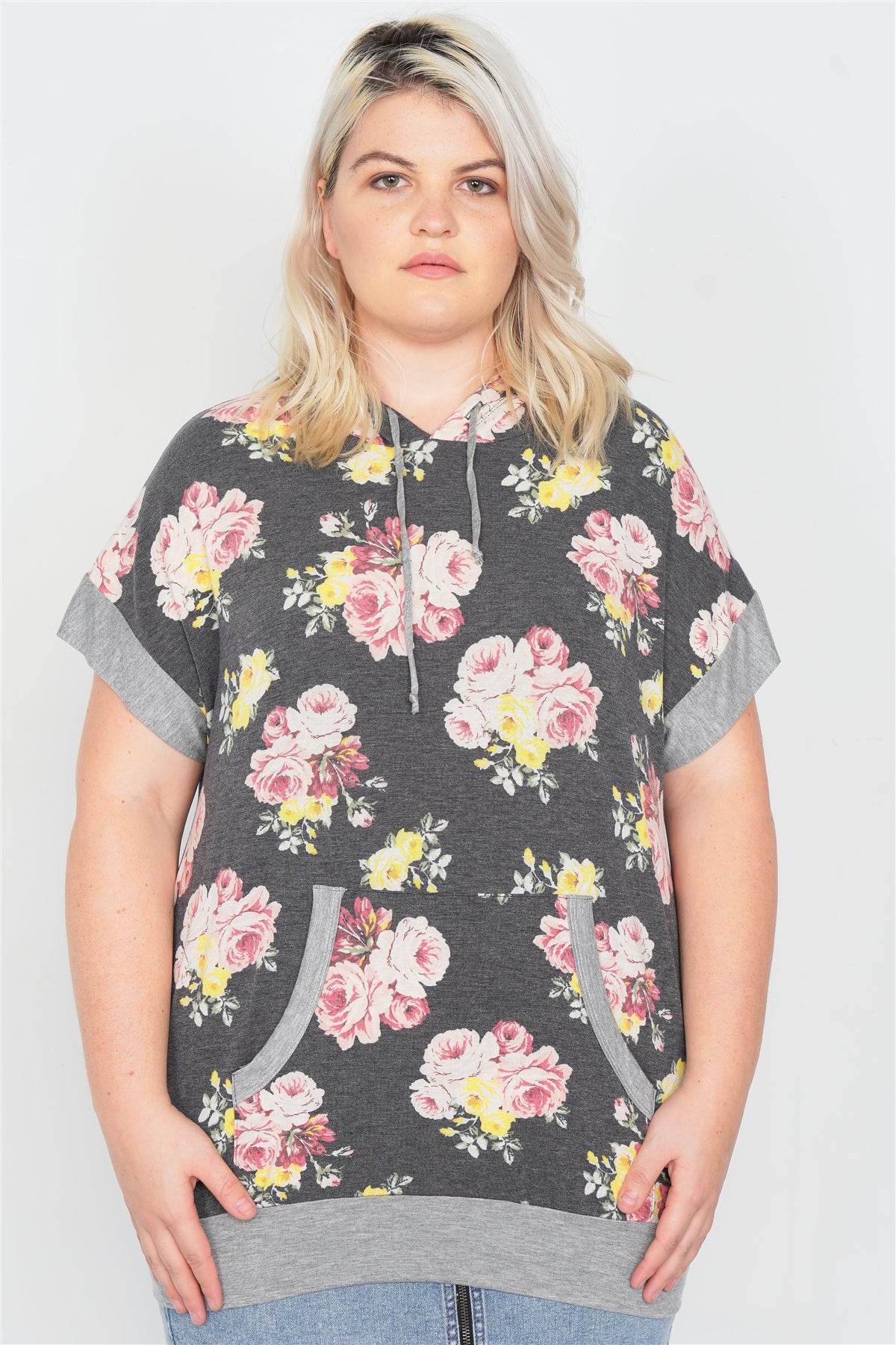 Pull à capuche à imprimé floral et charbon mélangé de grande taille de grande taille
