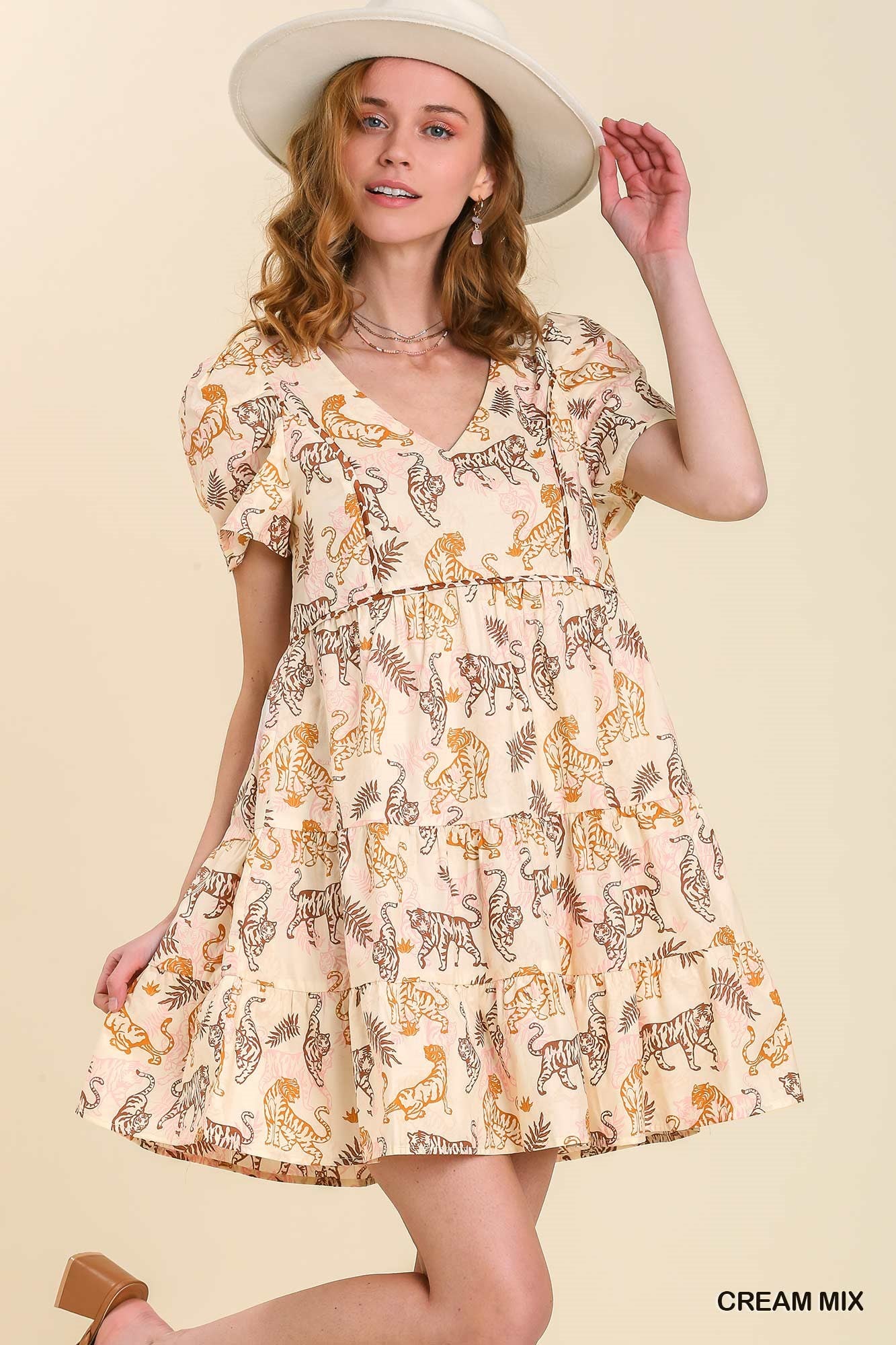 Robe à manches courtes et col en V à imprimé animal avec passepoil sans doublure