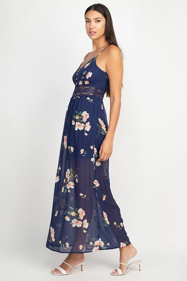 Robe longue en dentelle florale