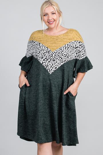 Robe trapèze à manches volantées et poches cachées