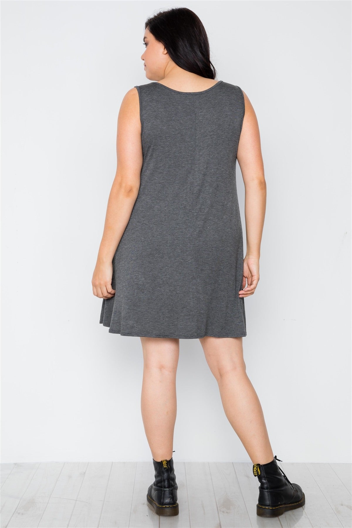 Robe tunique sans manches à imprimé graphique anthracite de grande taille