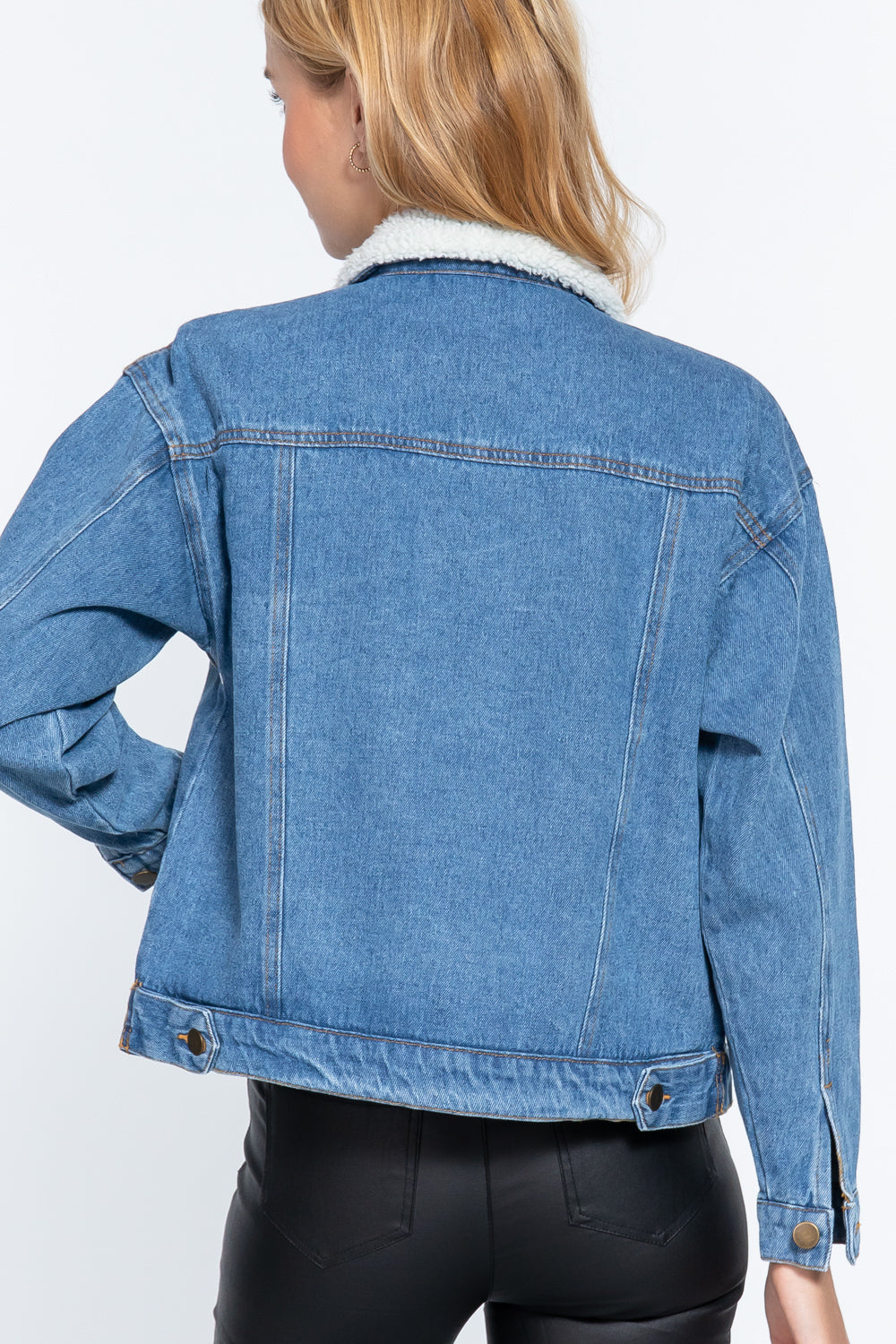 Veste en jean surdimensionnée avec fourrure intérieure
