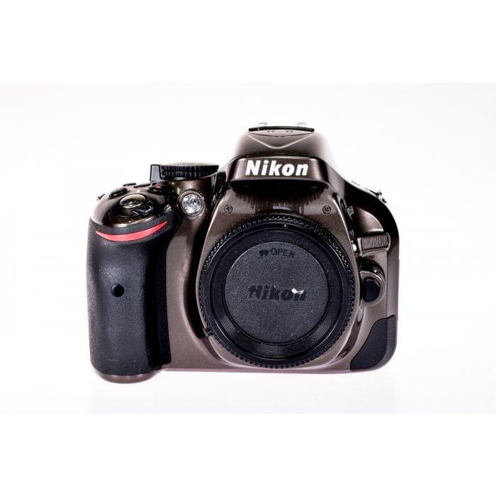Reflex nikon d5200 marron objectif nikon af s nikkor dx 18 55mm f 3 5 5 6 g vr ii. Découvrez DIAYTAR CÔTE D'IVOIRE - votre guichet unique pour des achats discount en ligne. Que vous recherchiez des produits électroménagers, des gadgets high-tech ou des vêtements tendance, notre boutique généraliste propose une large gamme d'articles à prix réduits pour tous les budgets. Ne manquez pas les bonnes affaires chez DIAYTAR CÔTE D'IVOIRE !