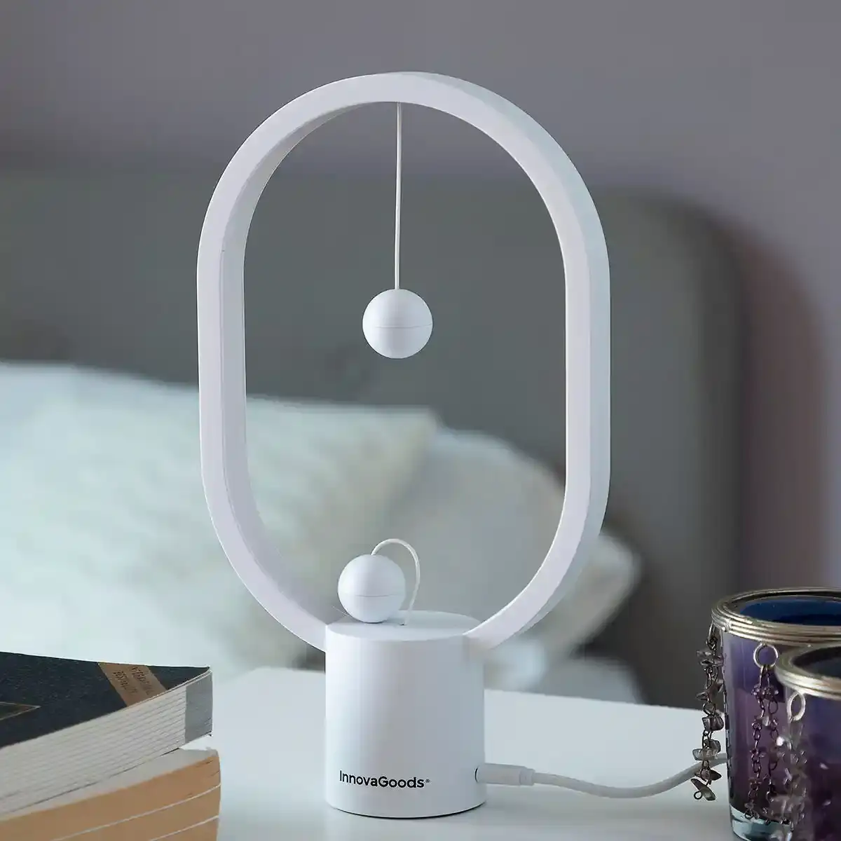Lampe balance avec interrupteur magnetique magilum innovagoods_4846. Découvrez DIAYTAR COTE D'IVOIRE - Là où Votre Shopping Prend Vie. Plongez dans notre vaste sélection et trouvez des produits qui ajoutent une touche spéciale à votre quotidien.