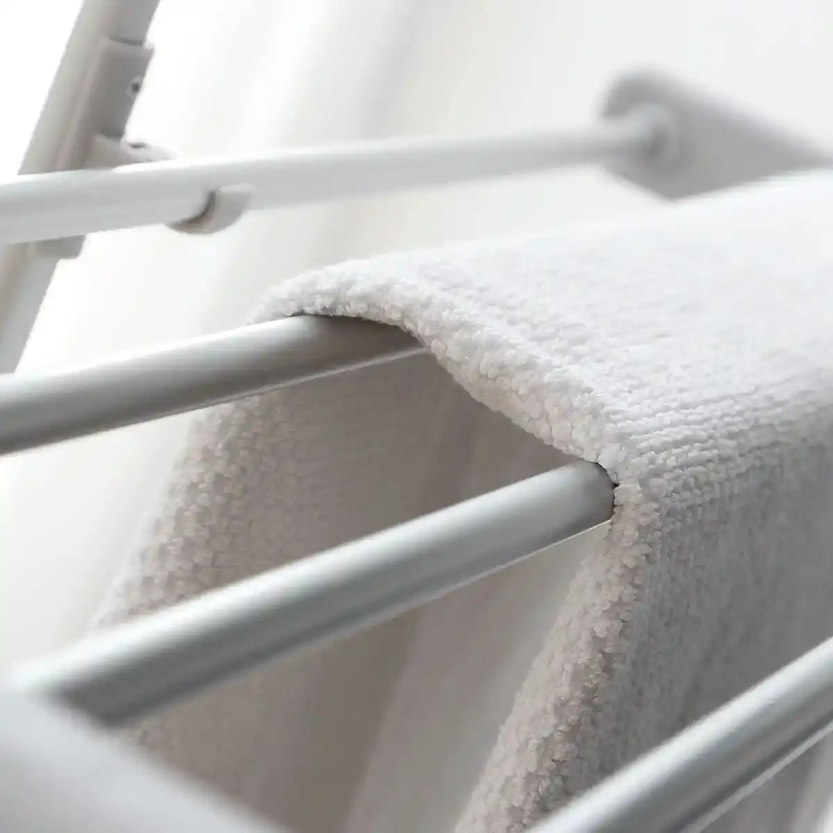 Seche linge electrique pliable innovagoods 36 barres 300w_8133. DIAYTAR COTE D'IVOIRE - Votre Destinée Shopping Personnalisée. Plongez dans notre boutique en ligne et créez votre propre expérience de shopping en choisissant parmi nos produits variés.