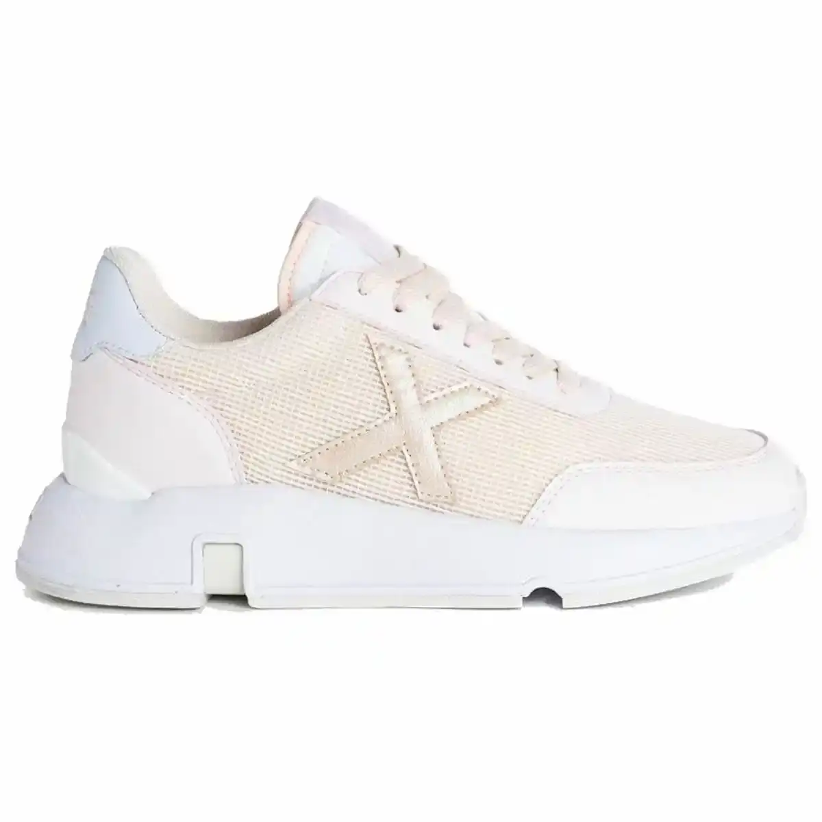 Baskets Sport Femme Munich Versus 43 Beige. SUPERDISCOUNT FRANCE