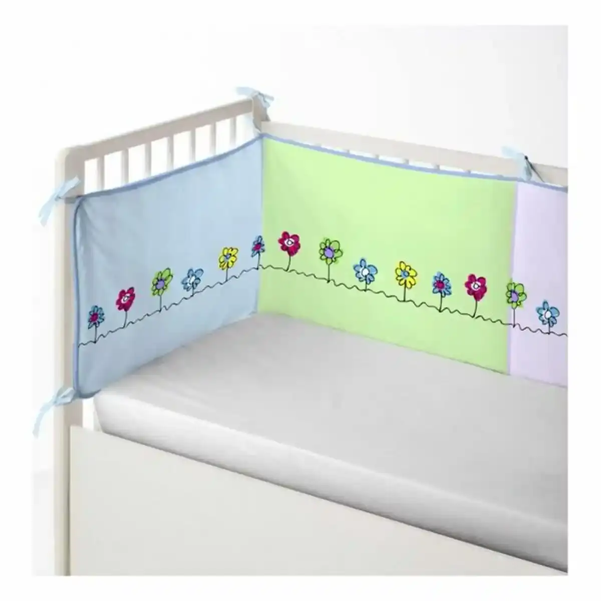 Protège lit Cool Kids Patch Garden (60 x 60 x 60 + 40 cm). SUPERDISCOUNT FRANCE