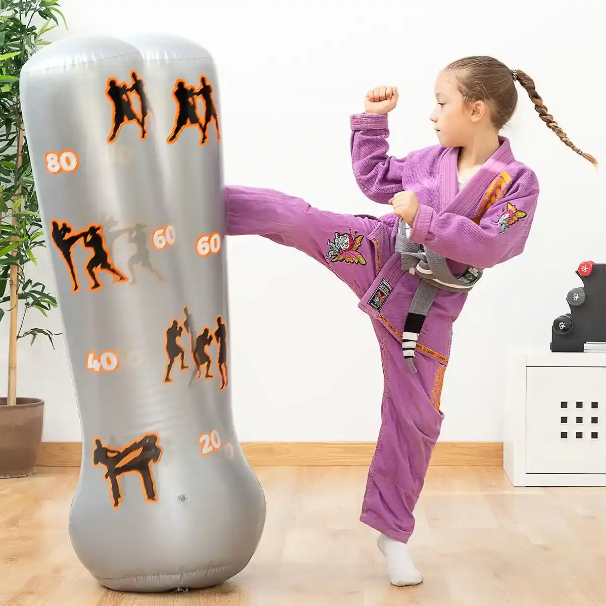 Sac de boxe gonflable pour enfants avec support innovagoods_1952. DIAYTAR COTE D'IVOIRE - Votre Paradis Shopping au Cœur du Côte d'Ivoire. Explorez notre boutique en ligne et découvrez des produits conçus pour enchanter chaque aspect de votre vie.