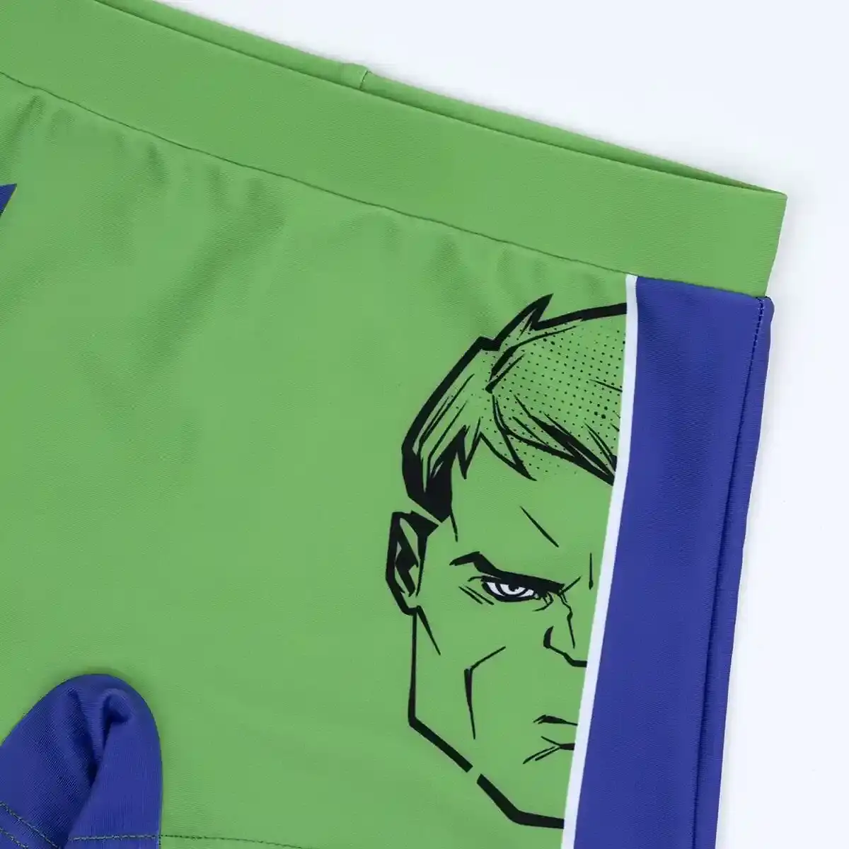 Short de Bain Garçon The Avengers Vert. SUPERDISCOUNT FRANCE