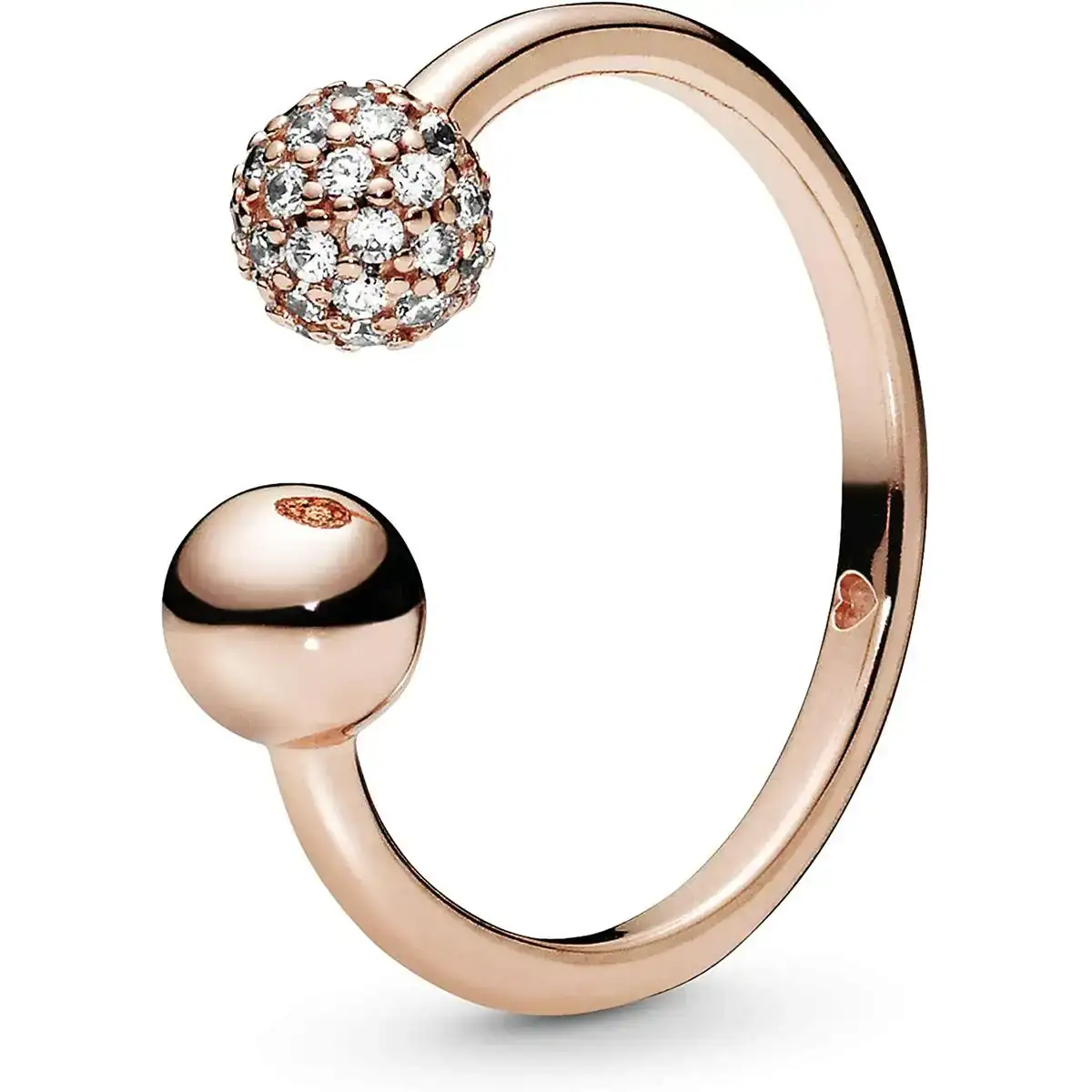 Bague femme pandora reconditionne a _4112. DIAYTAR COTE D'IVOIRE - Là où Choisir est une Célébration de l'Artisanat. Explorez notre gamme variée et choisissez des produits qui incarnent la tradition et le talent des artisans du Côte d'Ivoire.