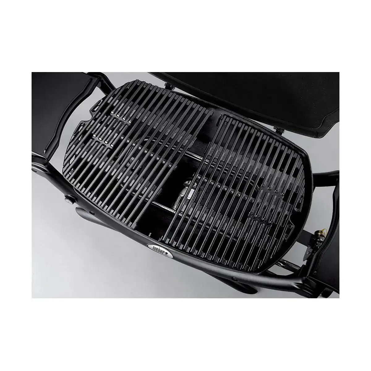 Barbecue a gaz weber q2000 titanium noir multicouleur_4164. DIAYTAR COTE D'IVOIRE - Où Choisir est une Découverte. Parcourez notre catalogue et trouvez des articles qui éveillent votre curiosité et enrichissent votre expérience shopping.