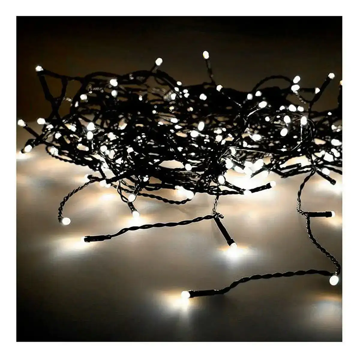 Barriere lumineuse led edm easy connect vert tendre 3 2 w 2 x 2 m _8853. DIAYTAR COTE D'IVOIRE - Où Chaque Achat Raconte une Histoire. Parcourez notre boutique en ligne pour trouver des articles qui évoquent le savoir-faire et la tradition du Côte d'Ivoire.