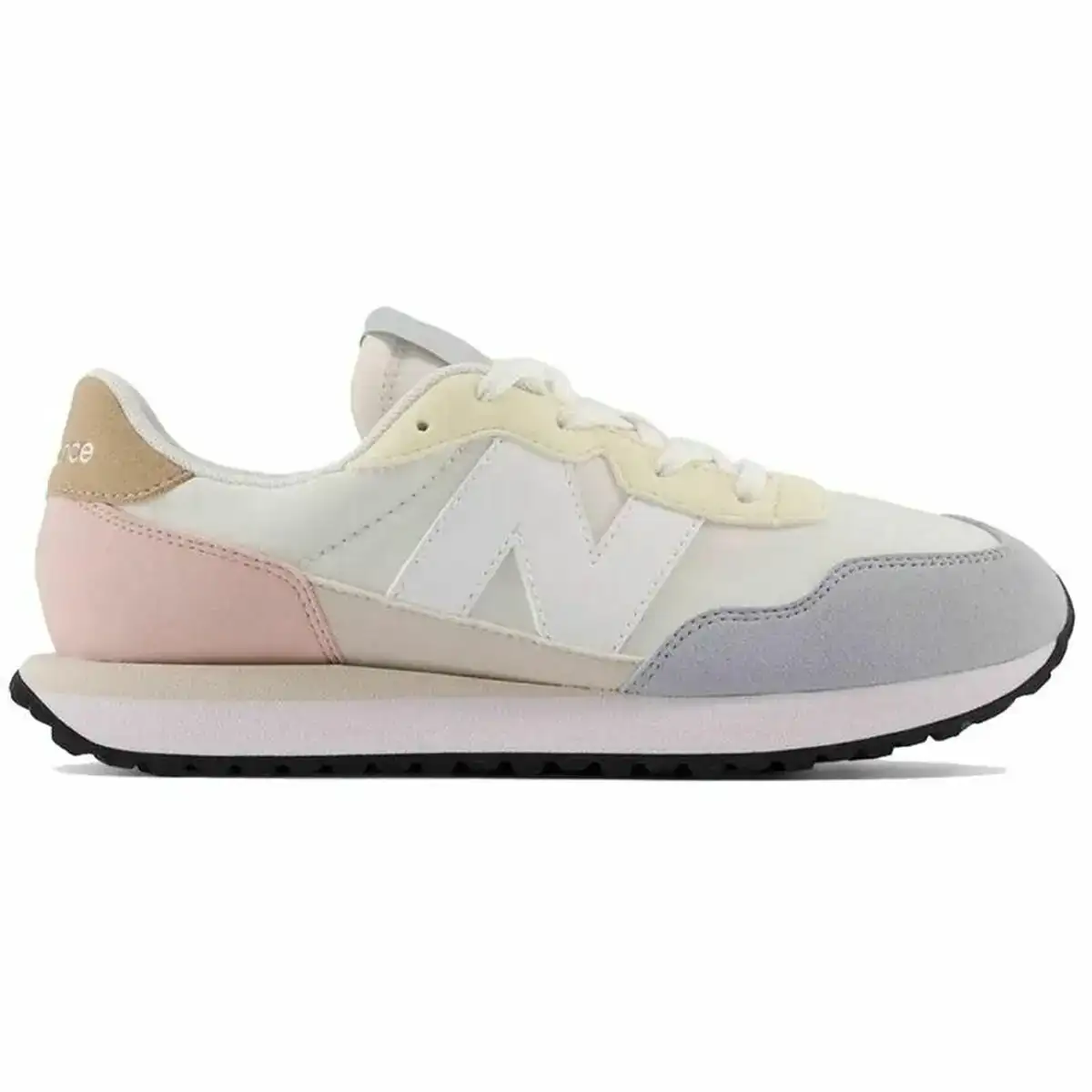 Baskets casual pour femme new balance 237 blanc_8996. Découvrez DIAYTAR COTE D'IVOIRE - Votre Destination de Shopping Inspirée. Naviguez à travers nos offres variées et trouvez des articles qui reflètent votre personnalité et vos goûts.