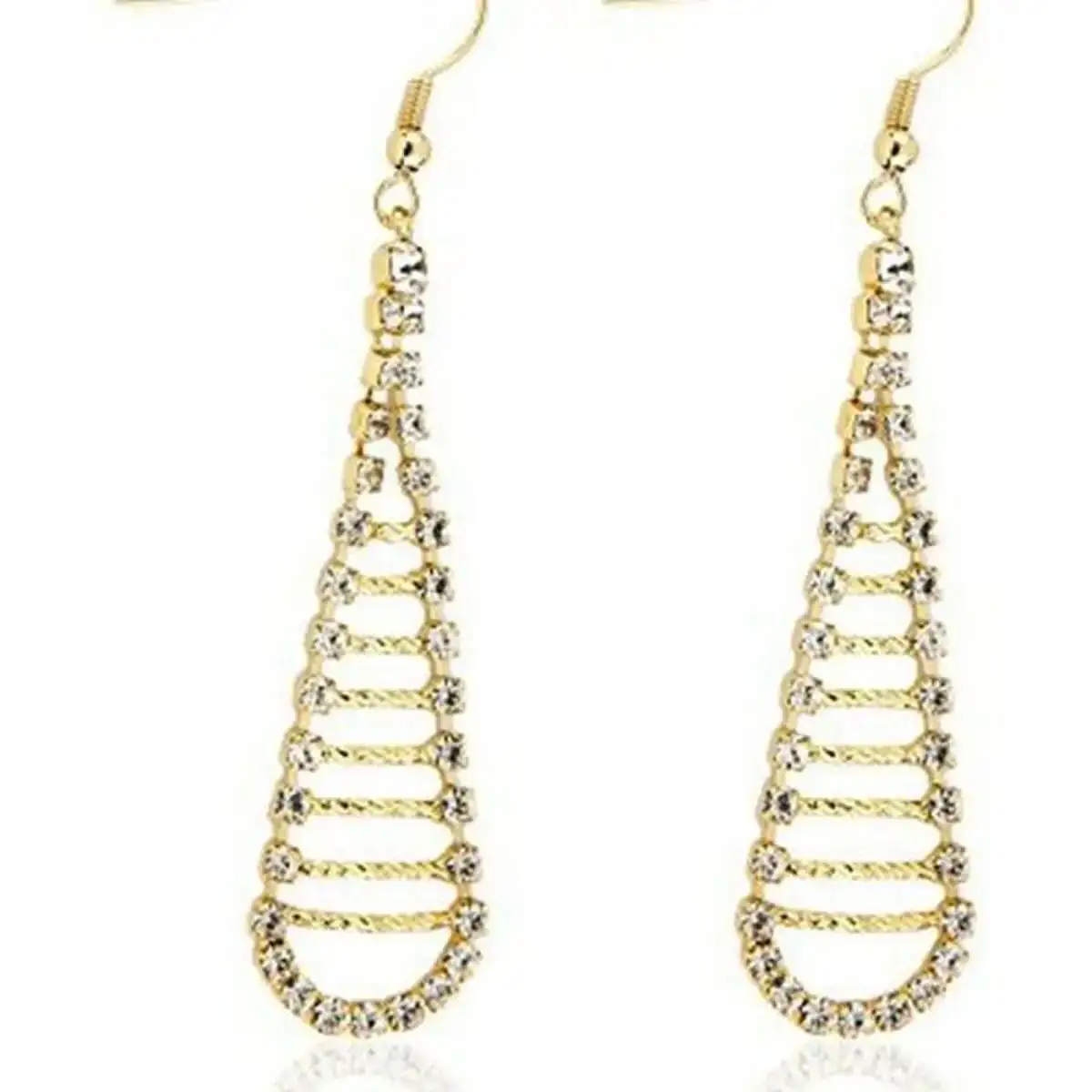 Boucles d oreilles femme cristian lay 429380_4516. Entrez dans l'Univers de DIAYTAR COTE D'IVOIRE - Où l'Authenticité Renouvelle Votre Quotidien. Explorez notre gamme de produits et trouvez des articles qui reflètent votre essence.