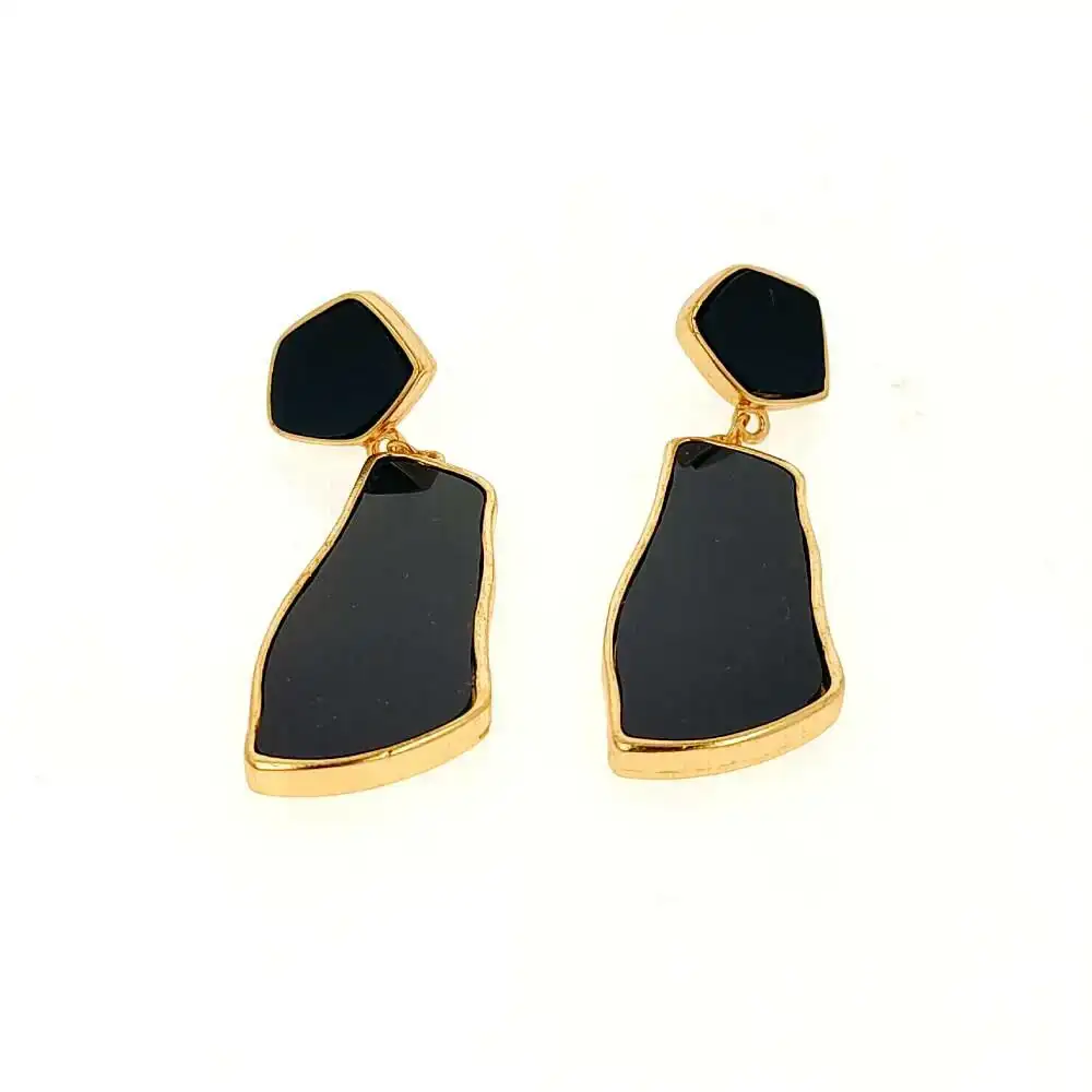 Boucles d oreilles femme lola casademunt noir pierre_8260. DIAYTAR COTE D'IVOIRE - Où Votre Shopping Prend Vie. Explorez notre boutique en ligne pour trouver des articles qui vous ressemblent et qui ajoutent de l'éclat à votre quotidien.