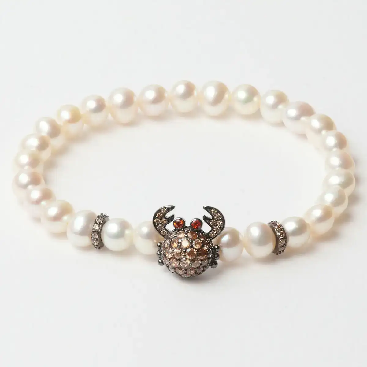 Bracelet femme lancaster jla br crab 4 wh marron blanc argent 925 16 mm_4715. Découvrez DIAYTAR COTE D'IVOIRE - Votre Source de Produits Variés et un Service Exceptionnel. Parcourez nos catégories et bénéficiez d'un service client dévoué, prêt à vous guider à chaque étape.
