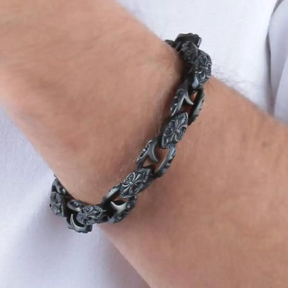 Bracelet femme police pj25702bsb02 s_6677. DIAYTAR COTE D'IVOIRE - L'Art du Shopping Distinctif. Naviguez à travers notre gamme soigneusement sélectionnée et choisissez des produits qui définissent votre mode de vie.