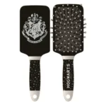 Brosse demelante harry potter noir_7320. DIAYTAR COTE D'IVOIRE - Là où la Diversité Rencontre la Qualité. Parcourez notre gamme complète et trouvez des produits qui incarnent la richesse et l'unicité du Côte d'Ivoire.