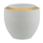 Cache pot 30 x 30 x 22 cm ceramique dore blanc_9906. Découvrez DIAYTAR COTE D'IVOIRE - Votre Destination de Shopping Inspirée. Naviguez à travers nos offres variées et trouvez des articles qui reflètent votre personnalité et vos goûts.