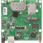 Carte mere mikrotik rb912uag 2hpnd_9525. DIAYTAR COTE D'IVOIRE - Votre Plateforme pour un Shopping Inspiré. Explorez nos offres variées et découvrez des articles qui stimulent votre créativité et embellissent votre vie.