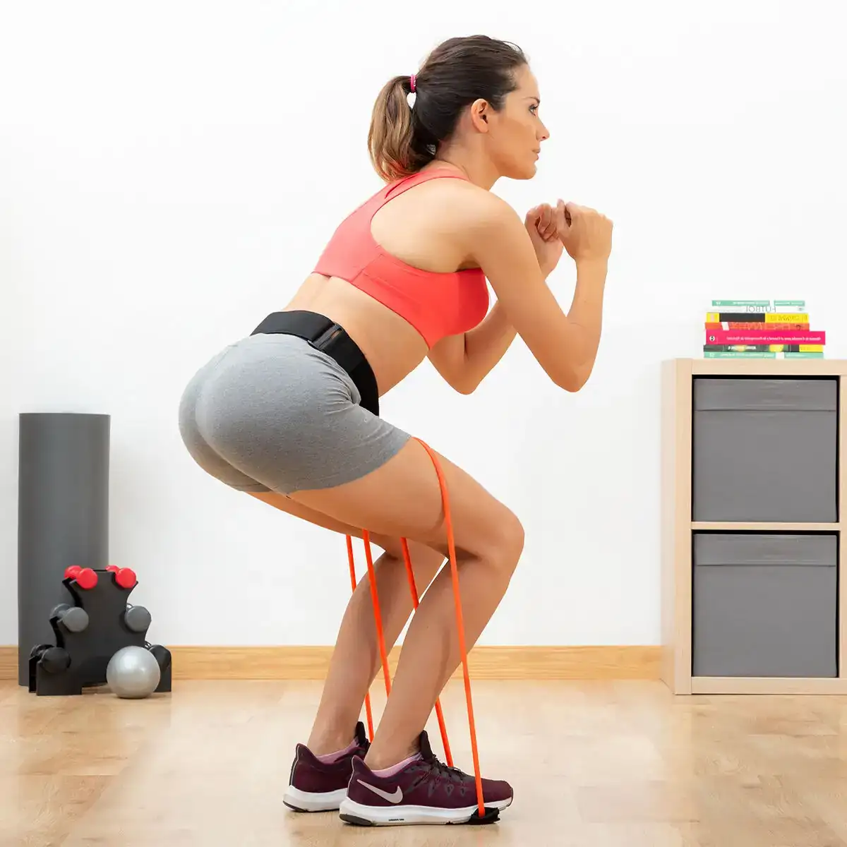 Ceinture avec bandes de resistance pour les fessiers et guide d exercices bootrainer innovagoods_1406. DIAYTAR COTE D'IVOIRE - L'Art de Vivre en Couleurs et en Styles. Parcourez notre sélection et trouvez des articles qui reflètent votre personnalité et votre goût pour la vie.