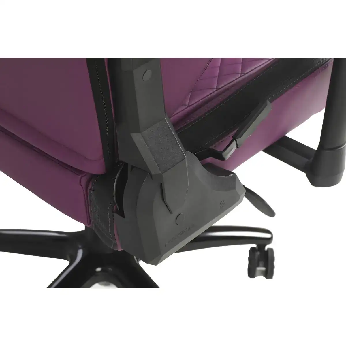 Chaise de jeu newskill ns ch neith black purple_1425. DIAYTAR COTE D'IVOIRE - L'Essence de la Tradition et de la Modernité réunies. Explorez notre plateforme en ligne pour trouver des produits authentiques du Côte d'Ivoire, tout en découvrant les dernières tendances du monde moderne.